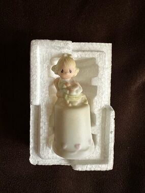 Precious Moments Figurine Mother Sew Dear - White, Cream & Pale Pink